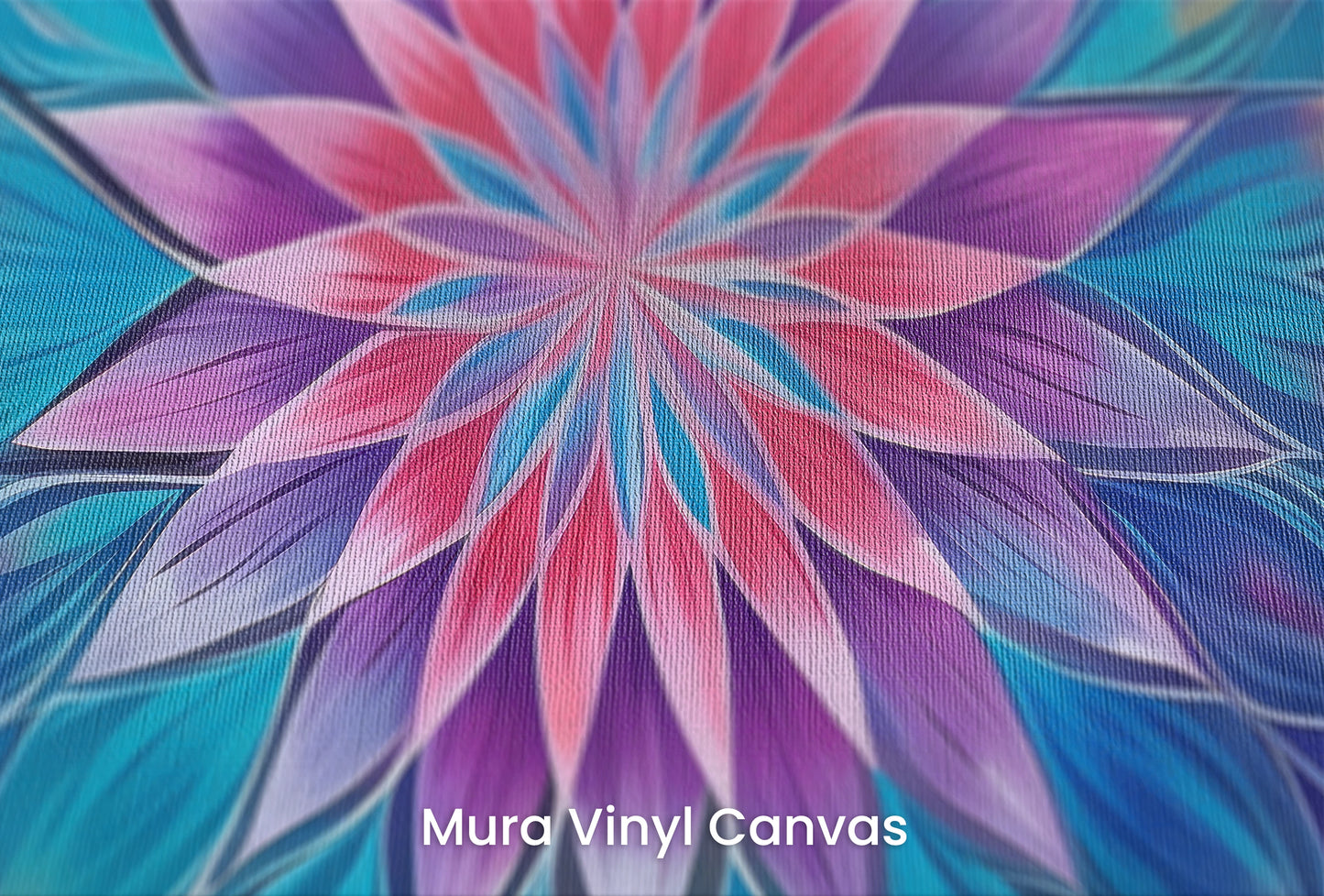 Zbliżenie na artystyczną fototapetę o nazwie Sapphire Harmony na podłożu Mura Vinyl Canvas - faktura naturalnego płótna.