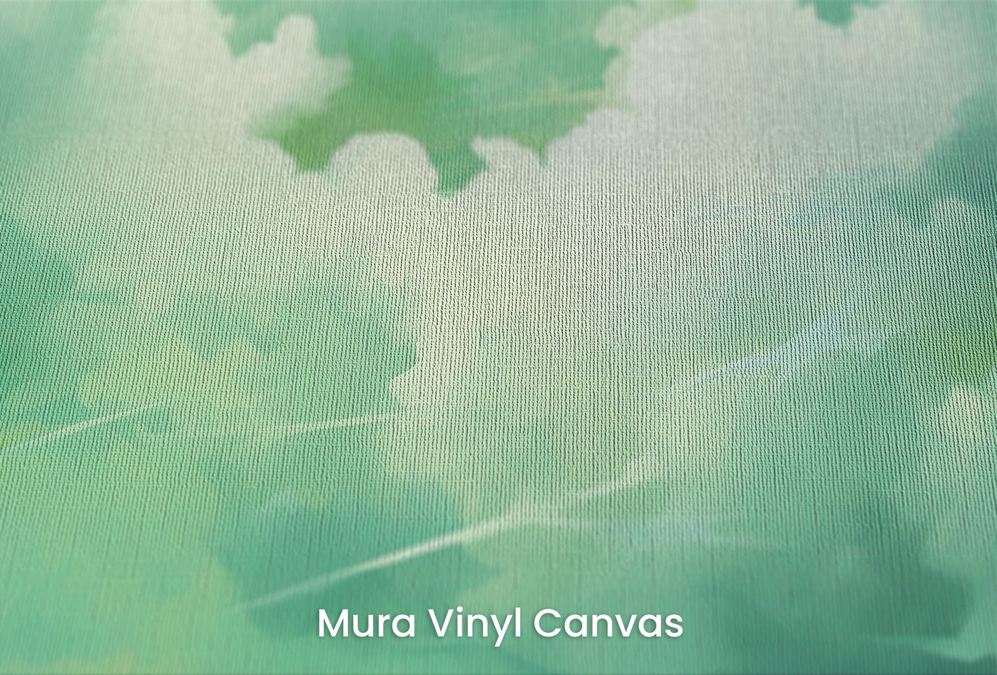 Zbliżenie na artystyczną fototapetę o nazwie Emerald Breath na podłożu Mura Vinyl Canvas - faktura naturalnego płótna.