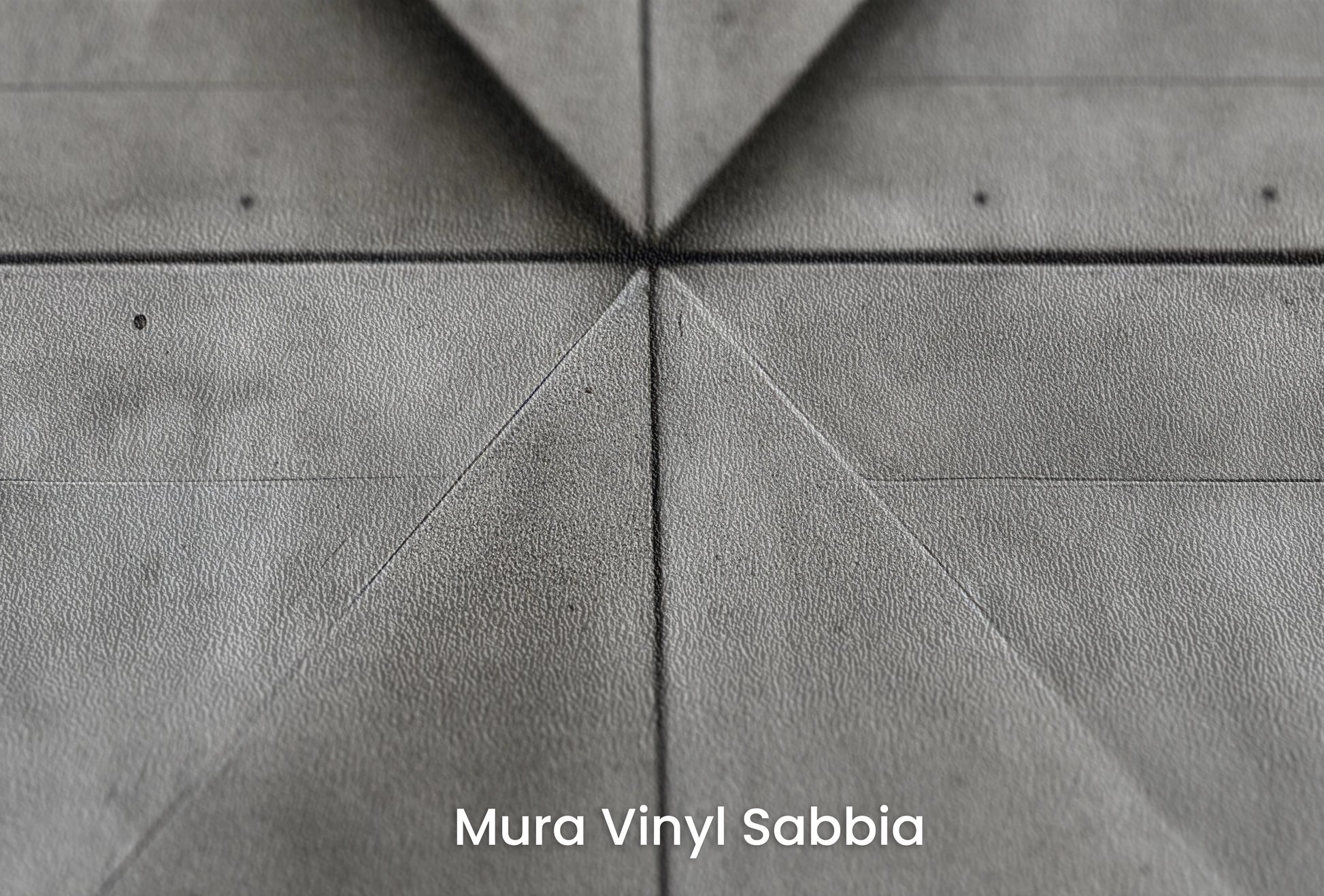 Zbliżenie na artystyczną fototapetę o nazwie Concrete Fusion na podłożu Mura Vinyl Sabbia struktura grubego ziarna piasku.