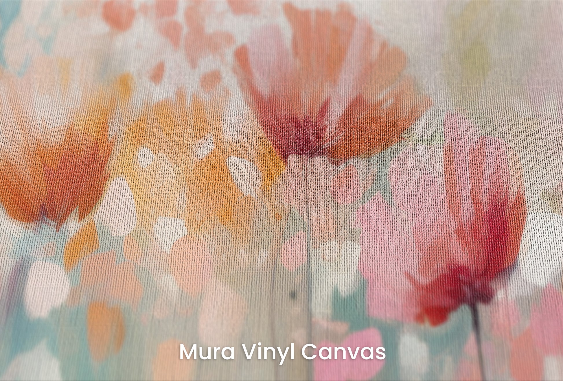 Zbliżenie na artystyczną fototapetę o nazwie Blossom Rain na podłożu Mura Vinyl Canvas - faktura naturalnego płótna.