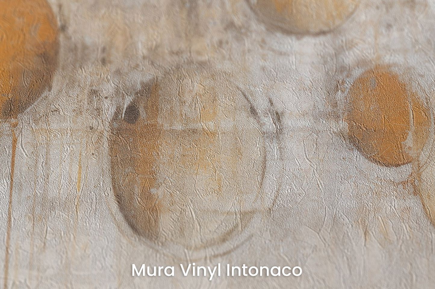 Zbliżenie na artystyczną fototapetę o nazwie AURORA CASCADE CIRCLES na podłożu Mura Vinyl Intonaco - struktura tartego tynku.