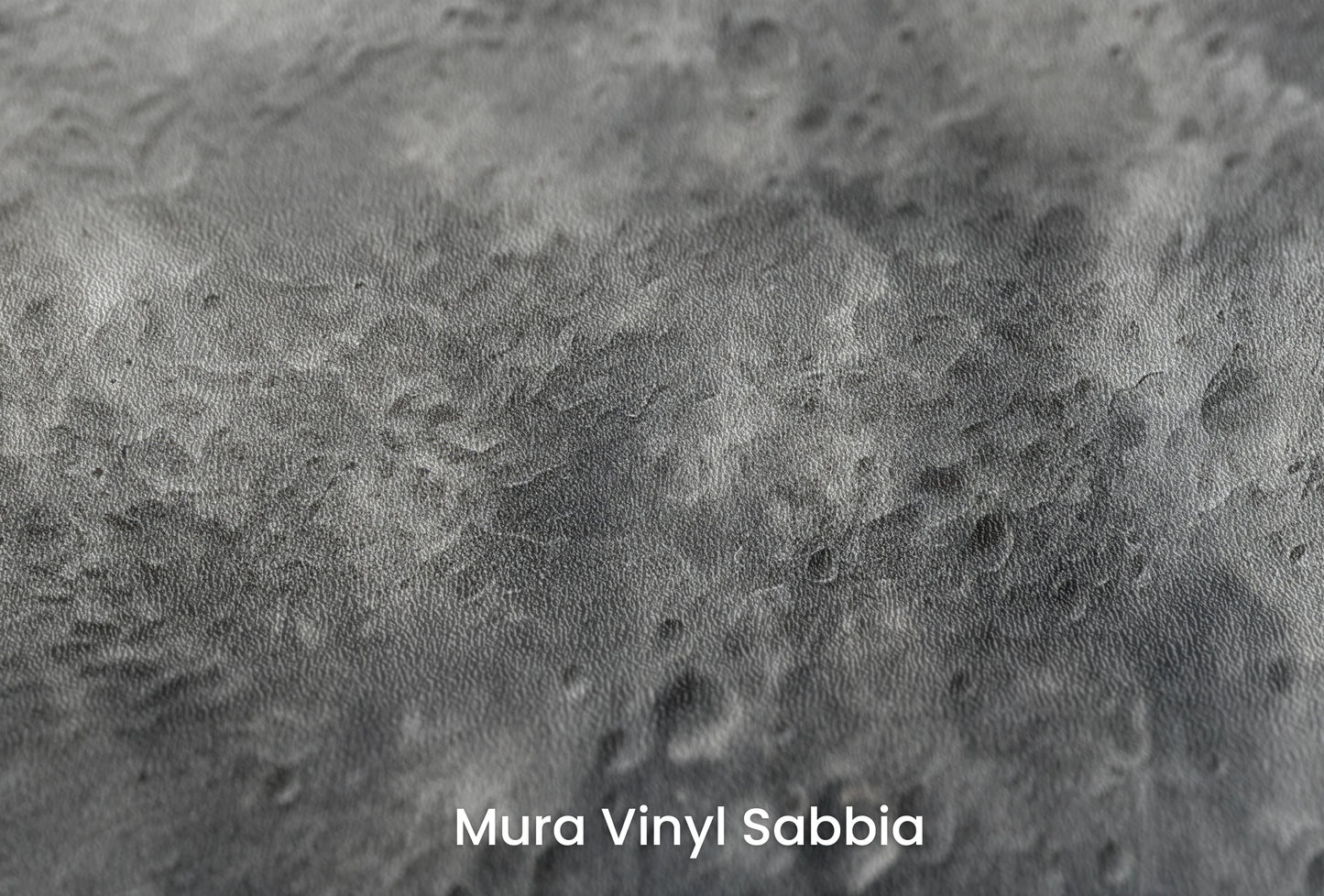 Zbliżenie na artystyczną fototapetę o nazwie Mercury's Texture na podłożu Mura Vinyl Sabbia struktura grubego ziarna piasku.