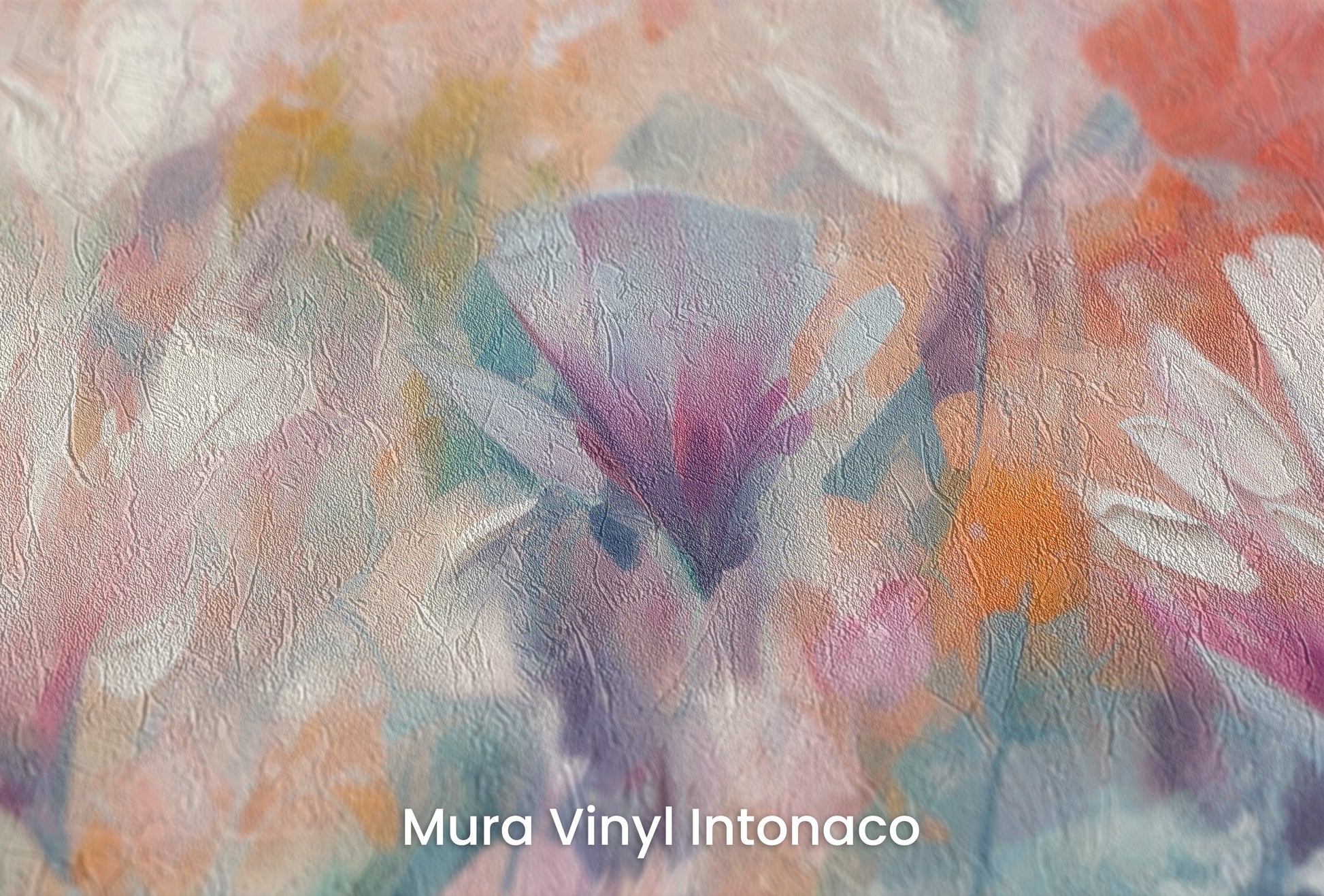 Zbliżenie na artystyczną fototapetę o nazwie Lively Floral Symphony na podłożu Mura Vinyl Intonaco - struktura tartego tynku.