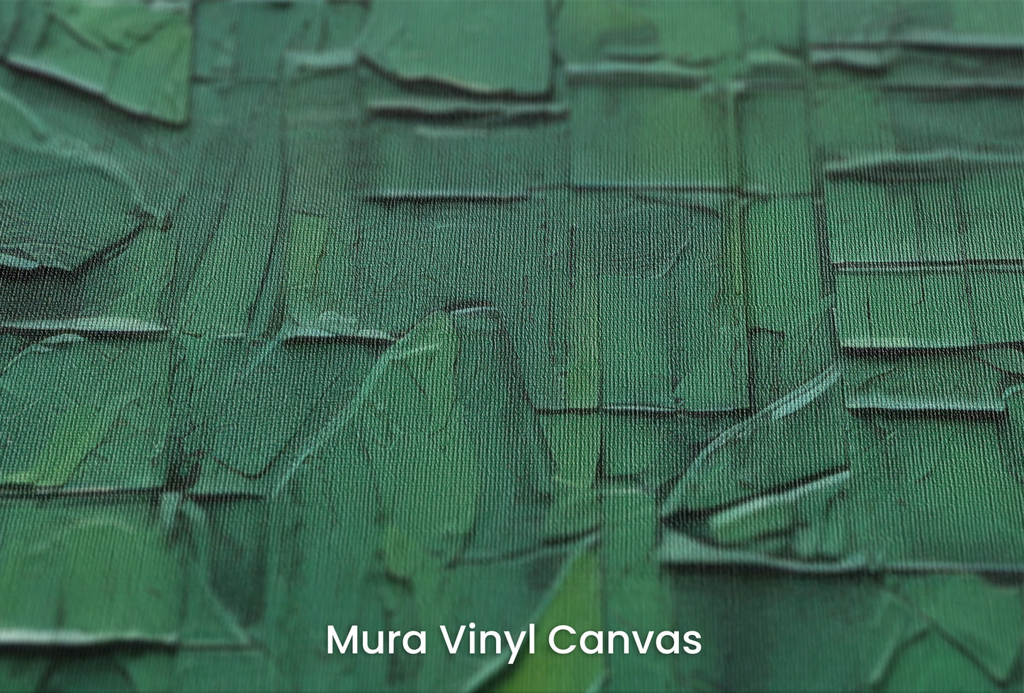 Zbliżenie na artystyczną fototapetę o nazwie Verdant Fragments na podłożu Mura Vinyl Canvas - faktura naturalnego płótna.