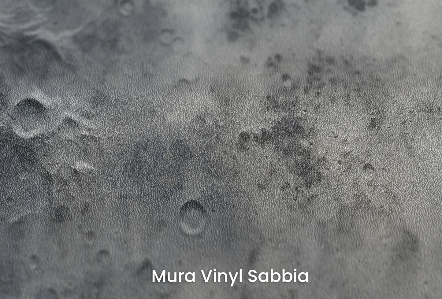Zbliżenie na artystyczną fototapetę o nazwie Lunar Shadows na podłożu Mura Vinyl Sabbia struktura grubego ziarna piasku.