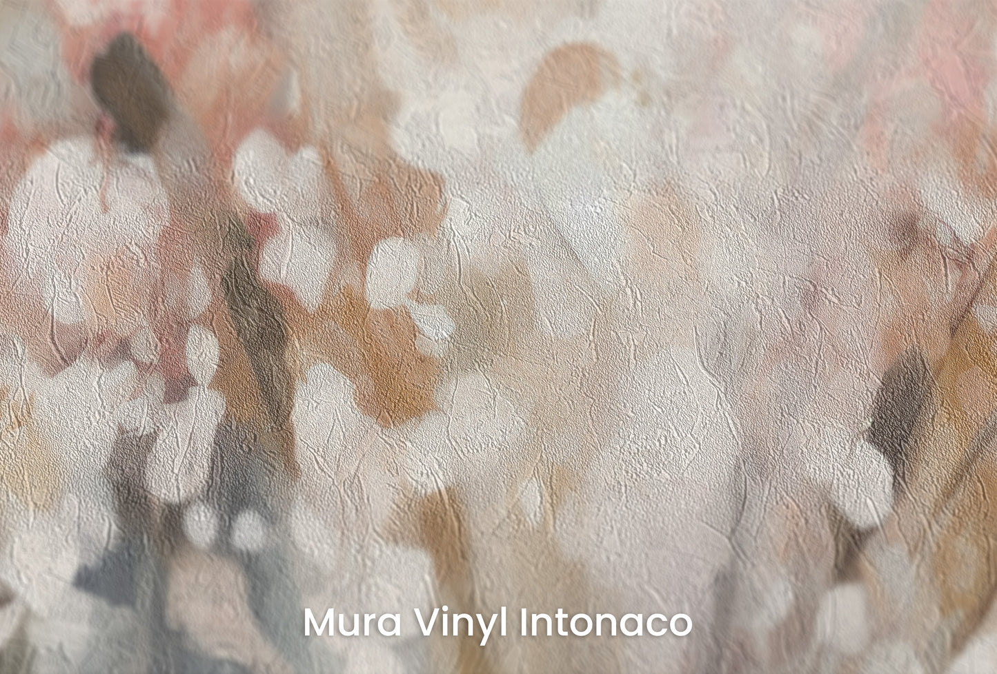 Zbliżenie na artystyczną fototapetę o nazwie Blossom Softness na podłożu Mura Vinyl Intonaco - struktura tartego tynku.