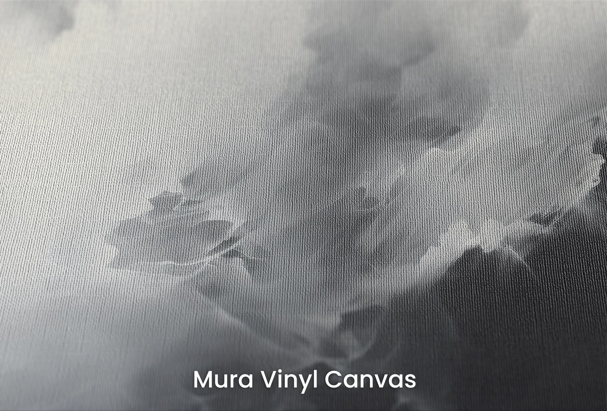 Zbliżenie na artystyczną fototapetę o nazwie Shadowplay na podłożu Mura Vinyl Canvas - faktura naturalnego płótna.
