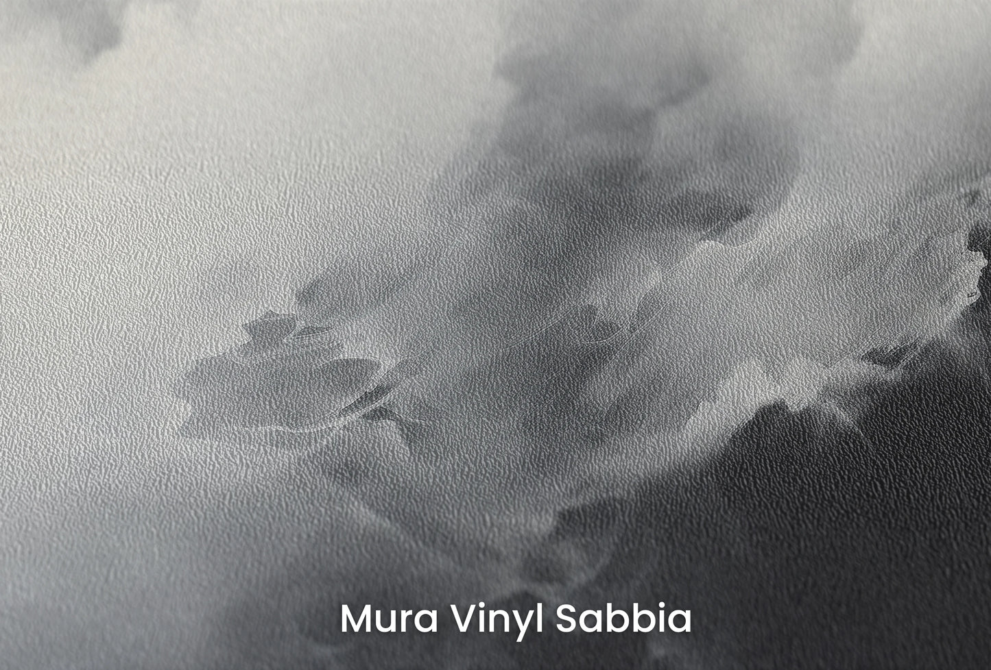 Zbliżenie na artystyczną fototapetę o nazwie Shadowplay na podłożu Mura Vinyl Sabbia struktura grubego ziarna piasku.