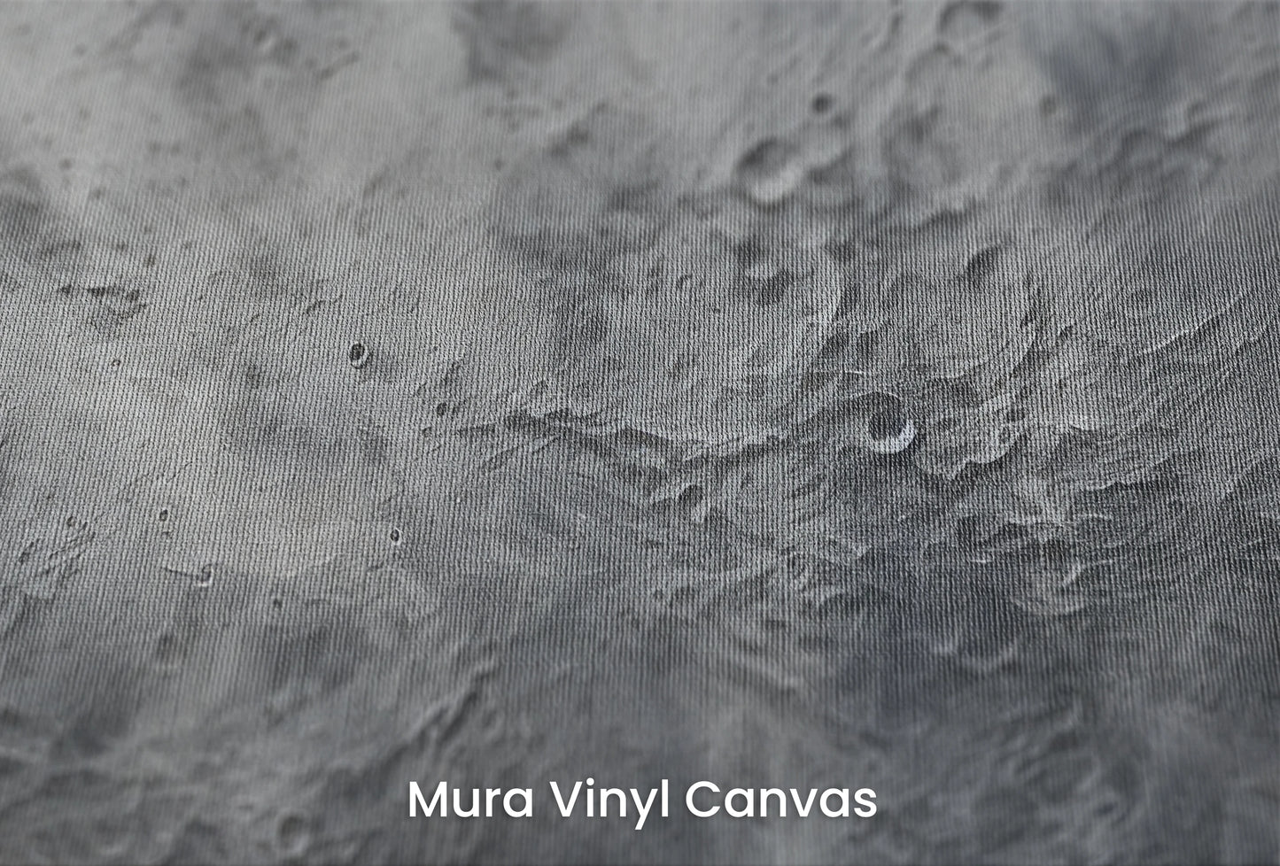 Zbliżenie na artystyczną fototapetę o nazwie Cratered Terrain na podłożu Mura Vinyl Canvas - faktura naturalnego płótna.