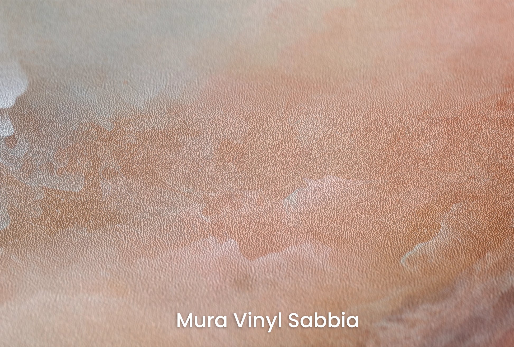 Zbliżenie na artystyczną fototapetę o nazwie Lunar Silence na podłożu Mura Vinyl Sabbia struktura grubego ziarna piasku.